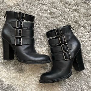 Chinese Laundry size 7.5 buckle boots